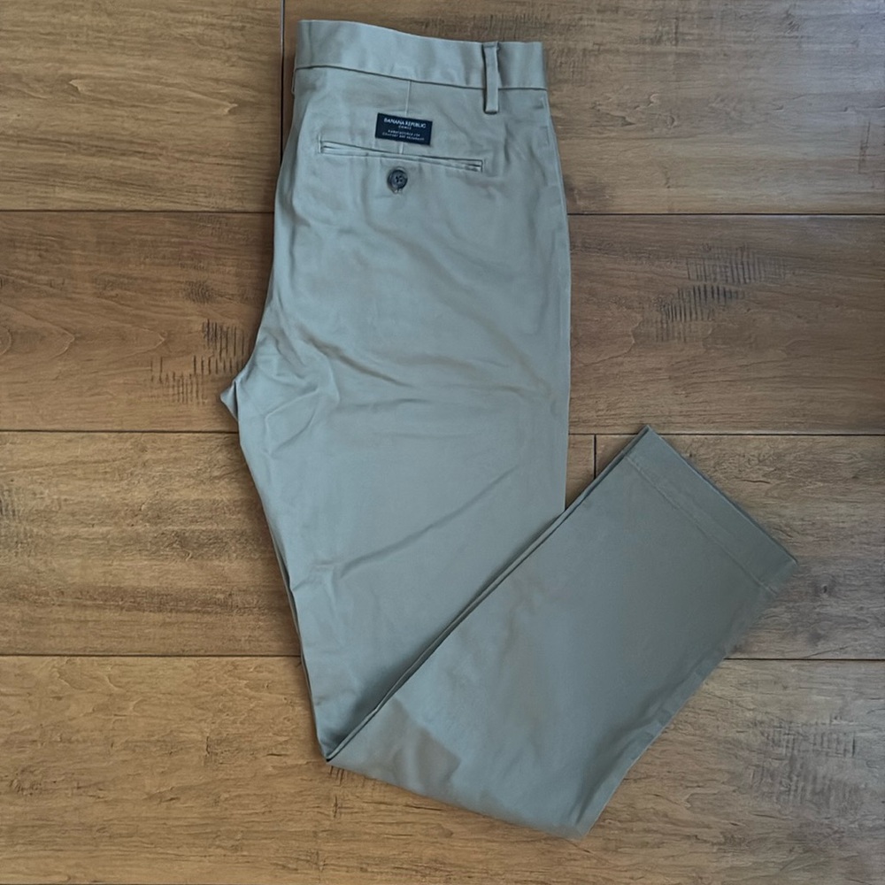 Banana Republic Fulton Chino m - Rapid Movement Tailoring + Performance